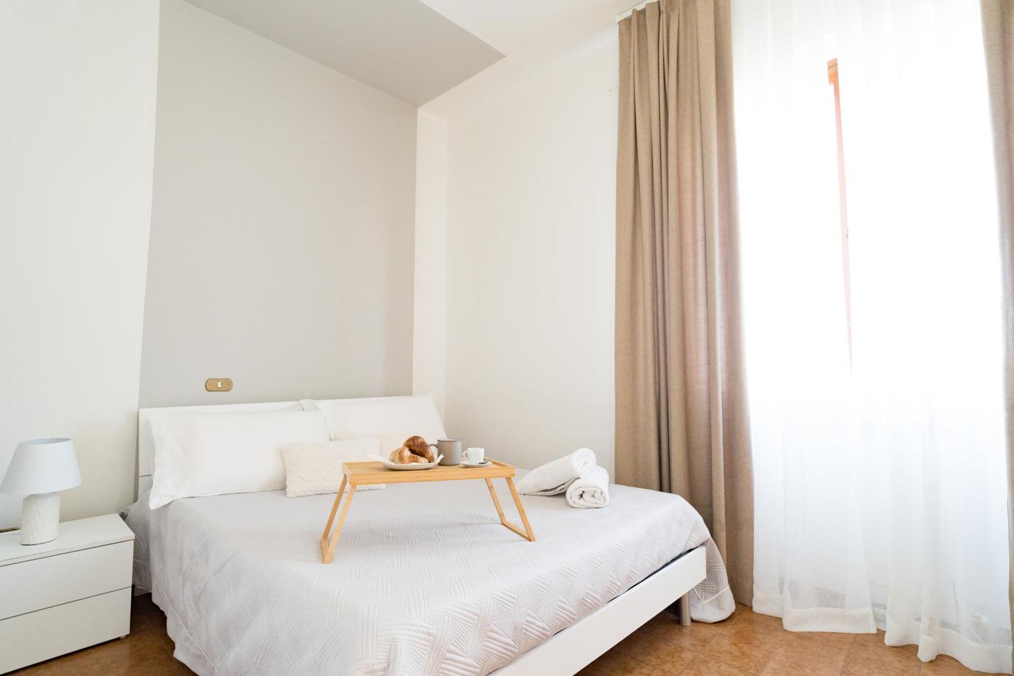 Villa Del Pino, Terrazza Vista Mare Minturno Eksteriør billede
